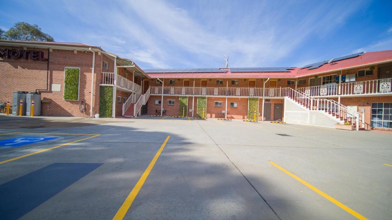 Hamilton'S Queanbeyan Motel Kültér fotó