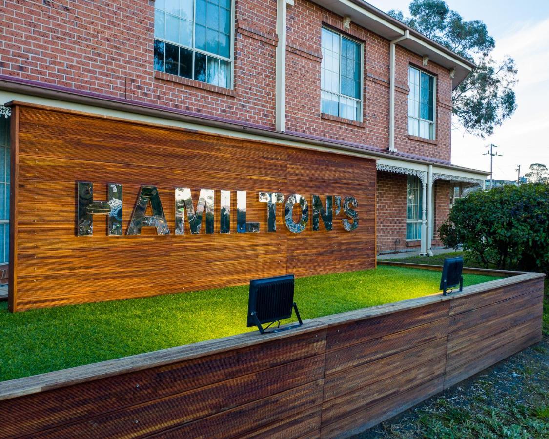 Hamilton'S Queanbeyan Motel Kültér fotó