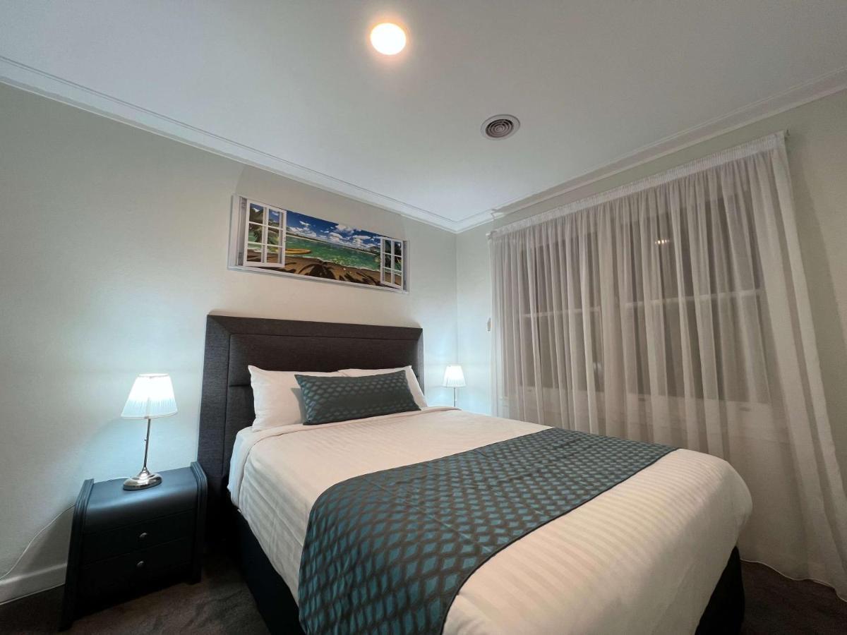 Hamilton'S Queanbeyan Motel Kültér fotó